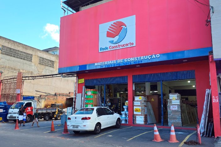 Fachada de loja da Rede Construcerto